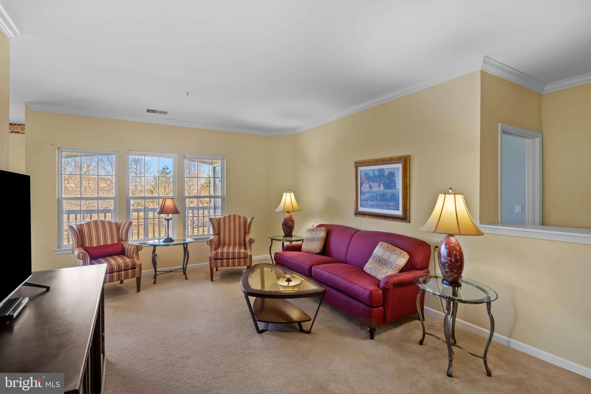 HEARTHSTONE AT VILLAGE CREST CONDOMINIUMS - Residential
