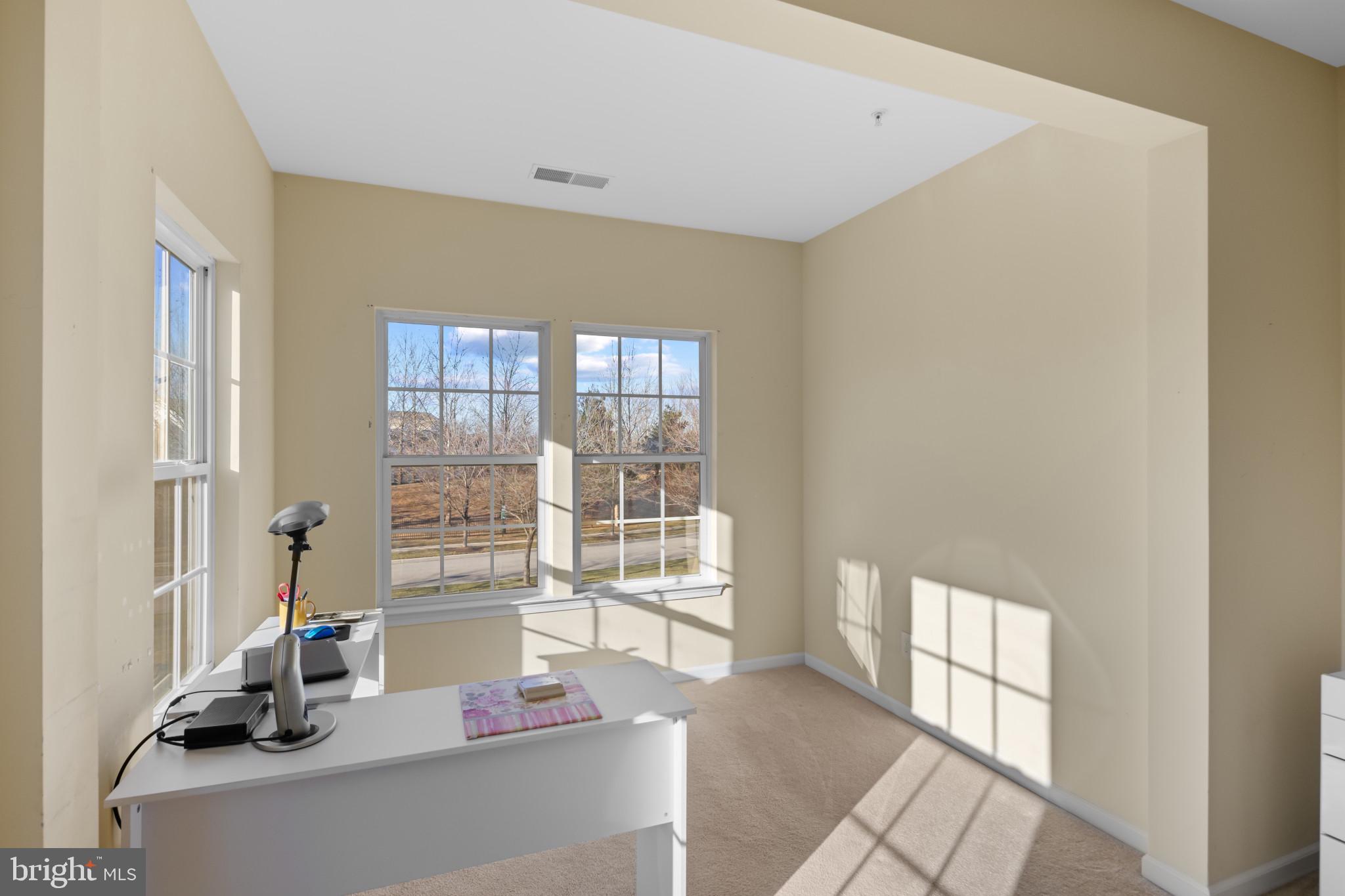 HEARTHSTONE AT VILLAGE CREST CONDOMINIUMS - Residential