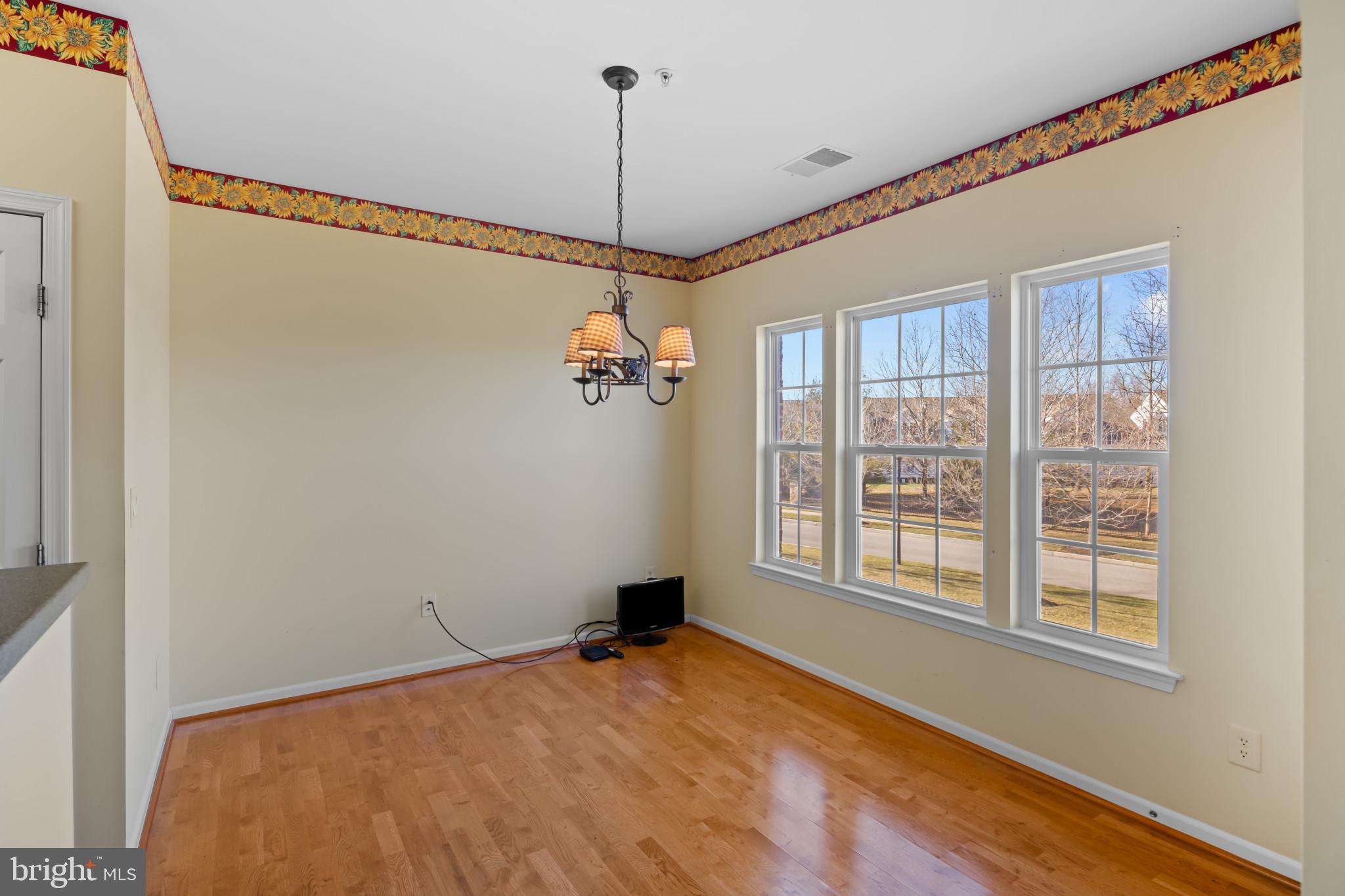 HEARTHSTONE AT VILLAGE CREST CONDOMINIUMS - Residential