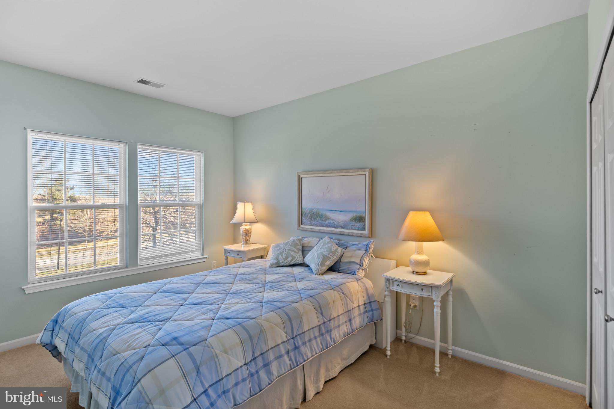 HEARTHSTONE AT VILLAGE CREST CONDOMINIUMS - Residential