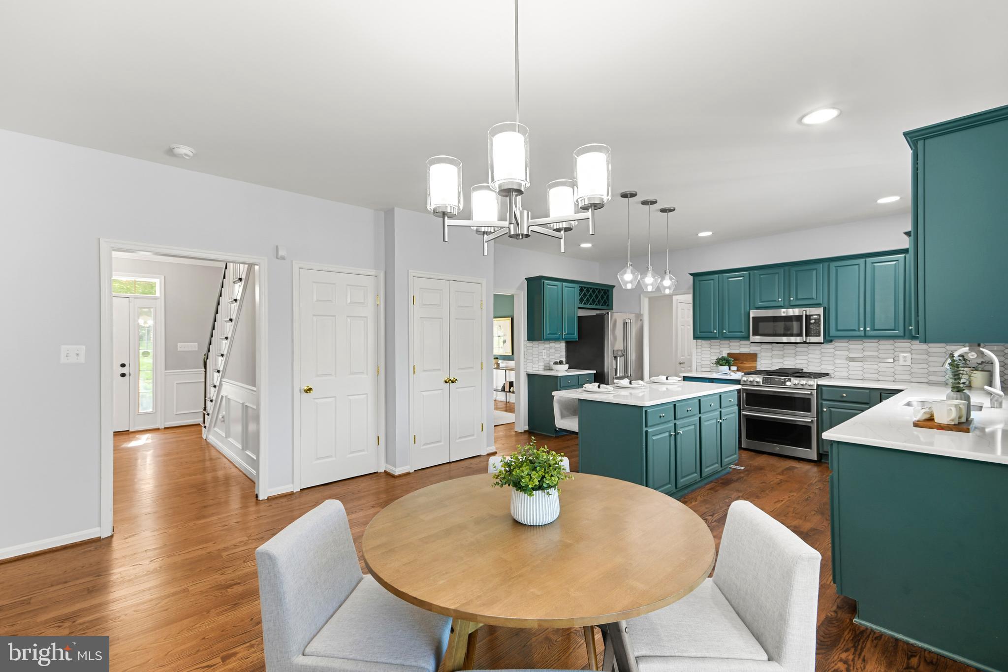 WEST OAK FIELDS - Residential