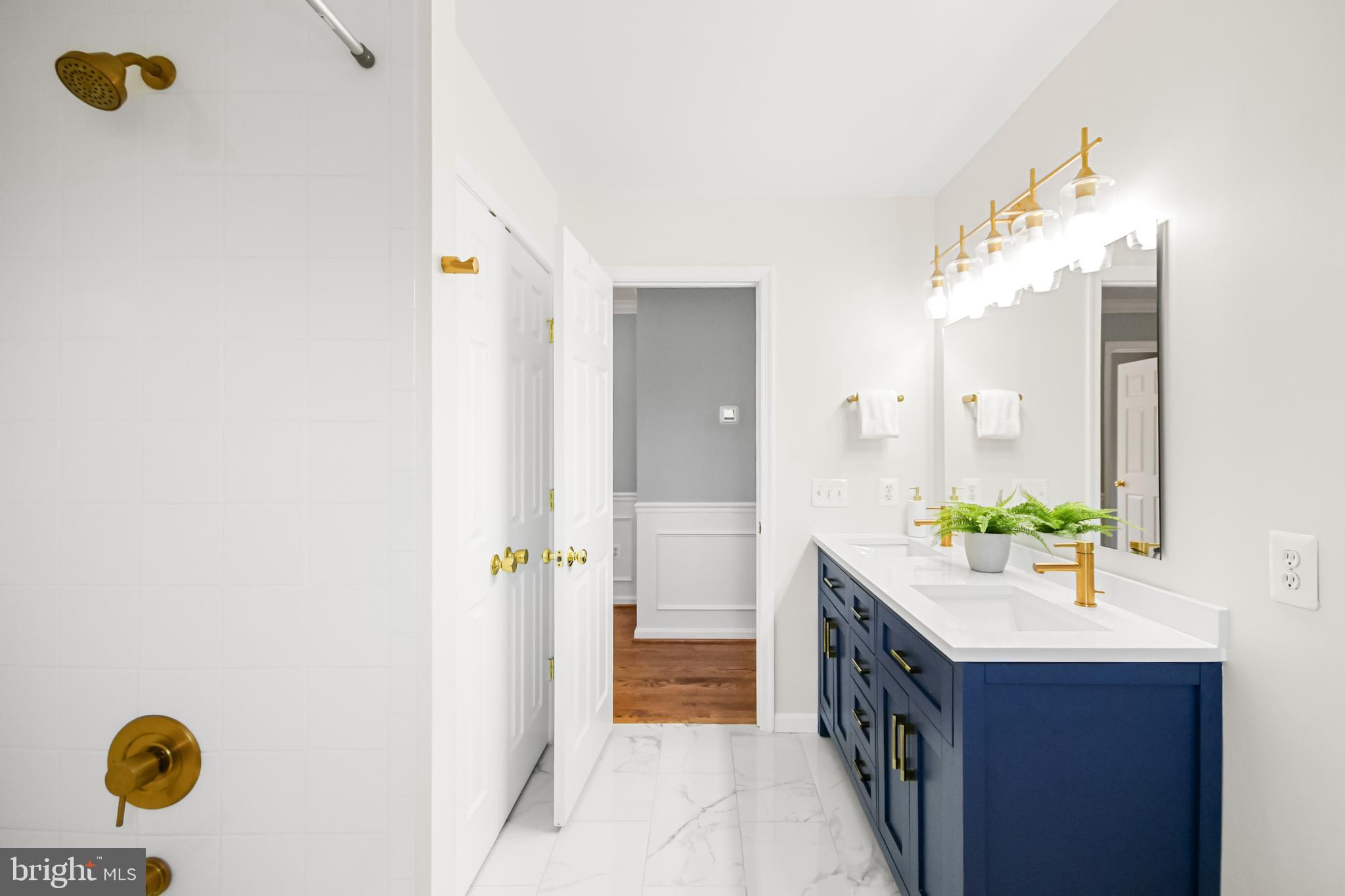 WEST OAK FIELDS - Residential
