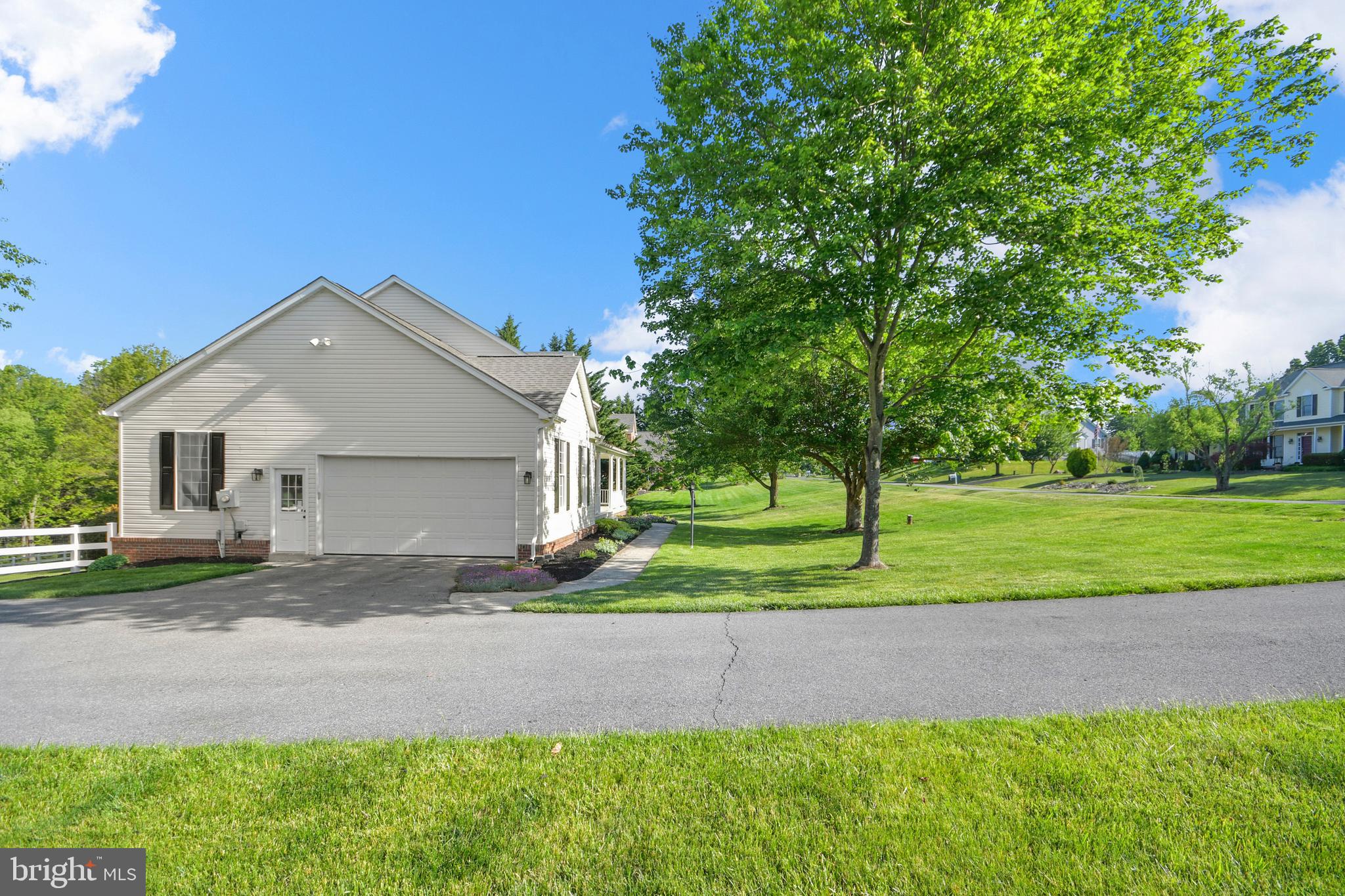 WEST OAK FIELDS - Residential