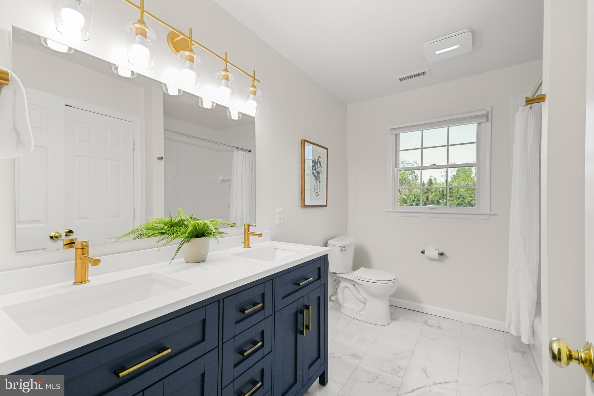 WEST OAK FIELDS - Residential
