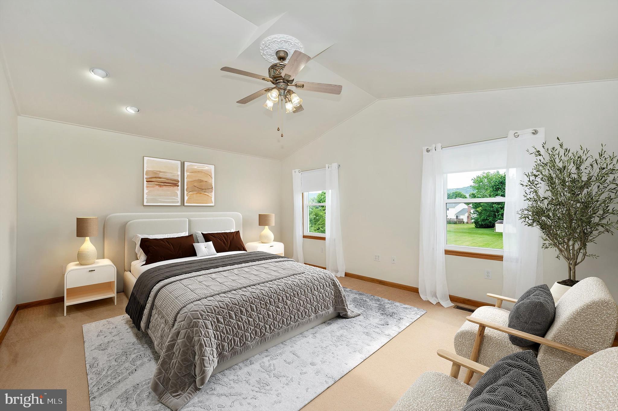 WHISPERING HILLS - Residential