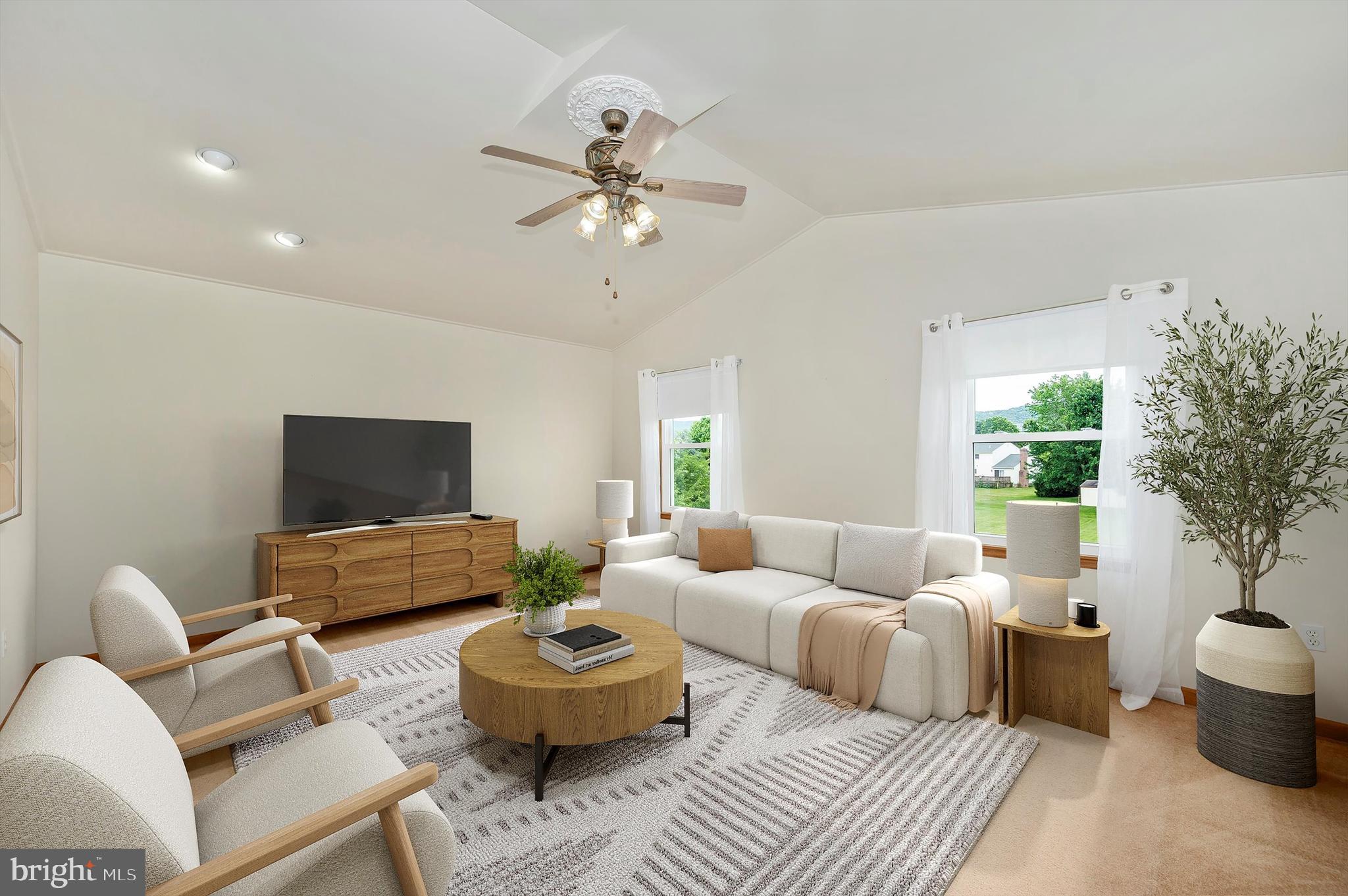 WHISPERING HILLS - Residential