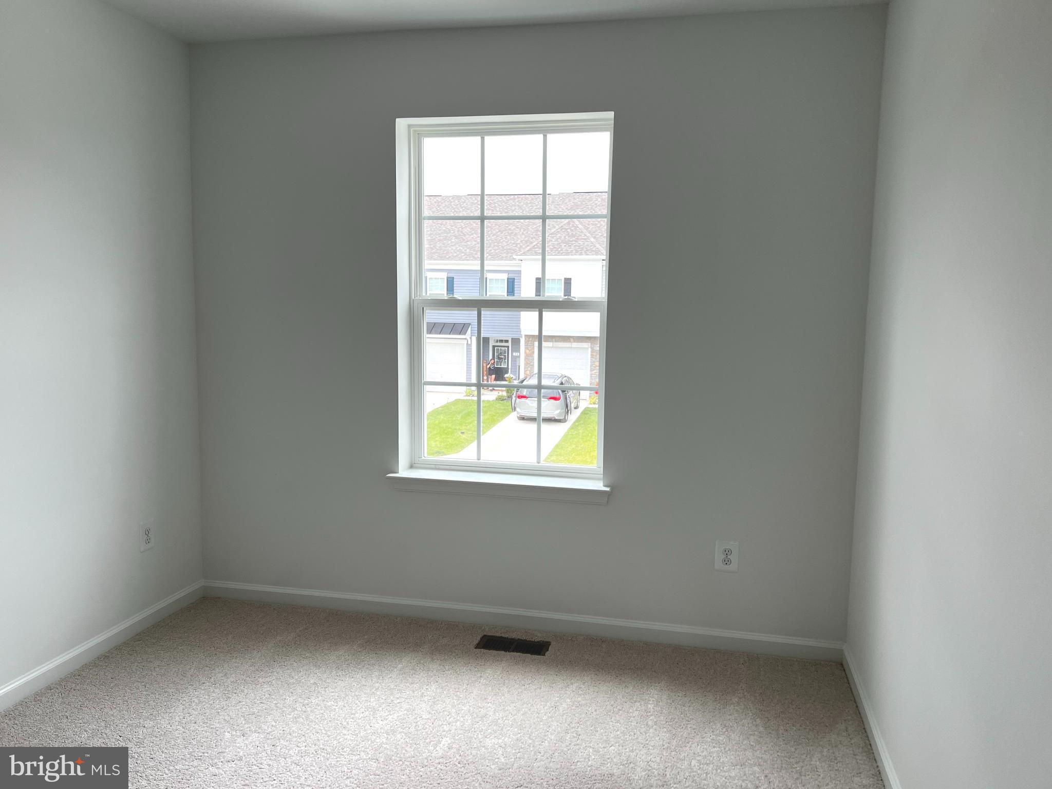 MCCAULEY CROSSING - Residential Lease