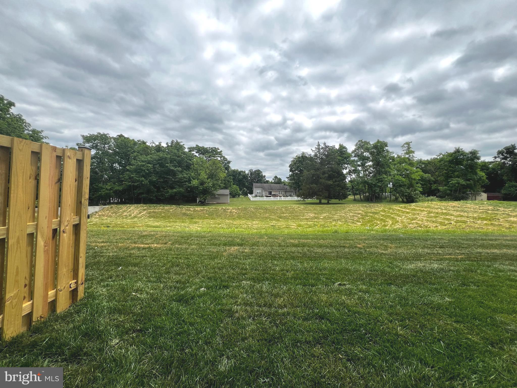 MCCAULEY CROSSING - Residential Lease