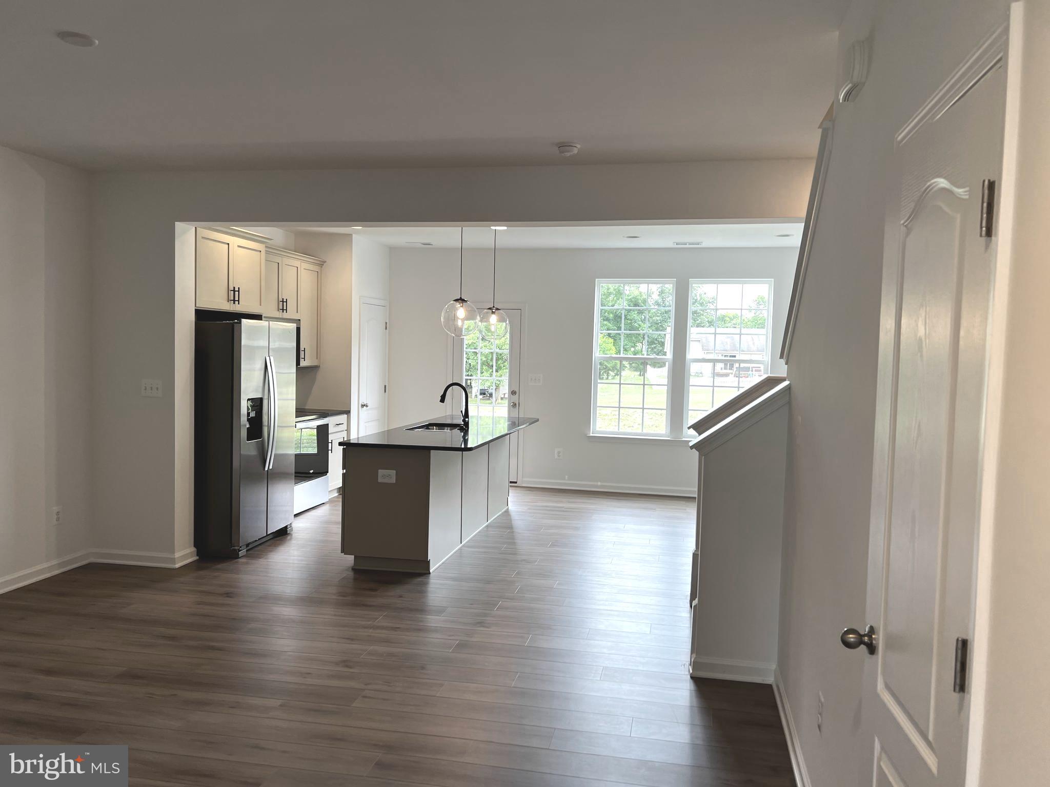 MCCAULEY CROSSING - Residential Lease