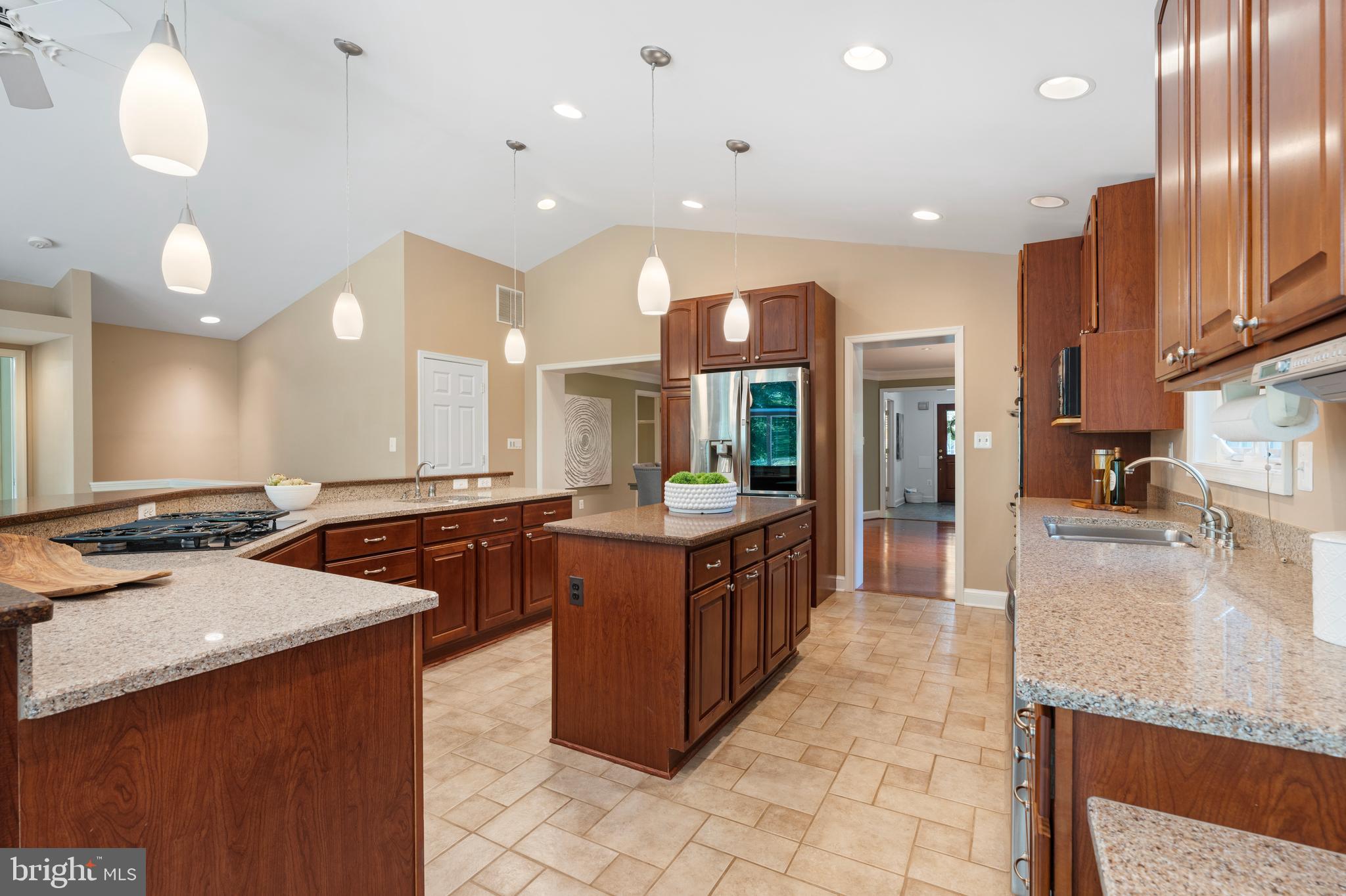 VALLEY BROOK - Residential