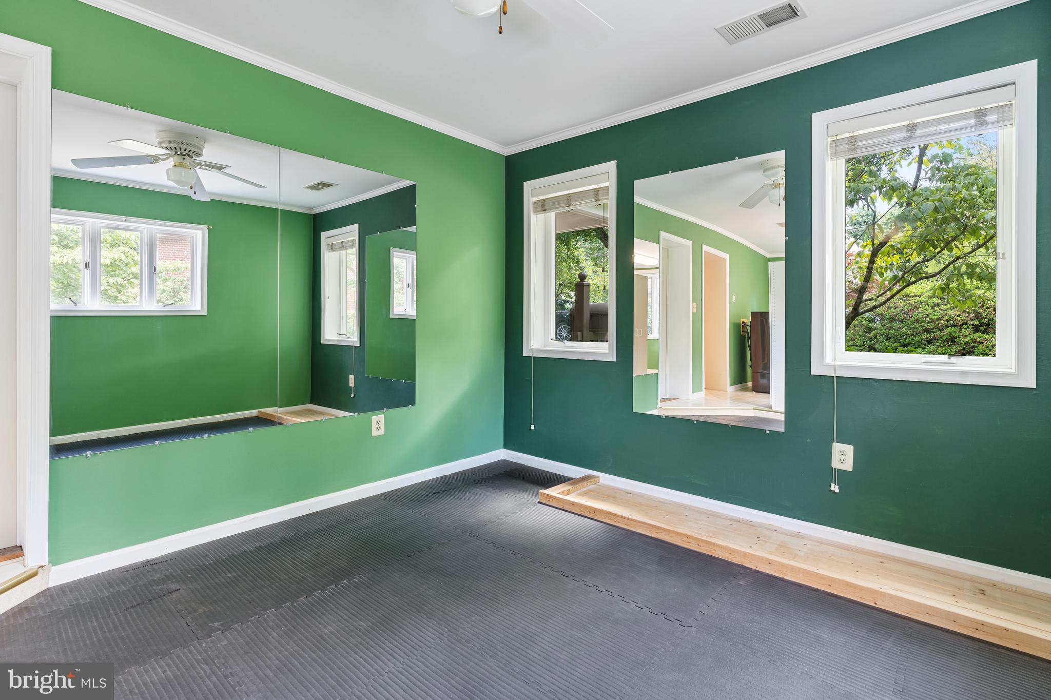 VALLEY BROOK - Residential