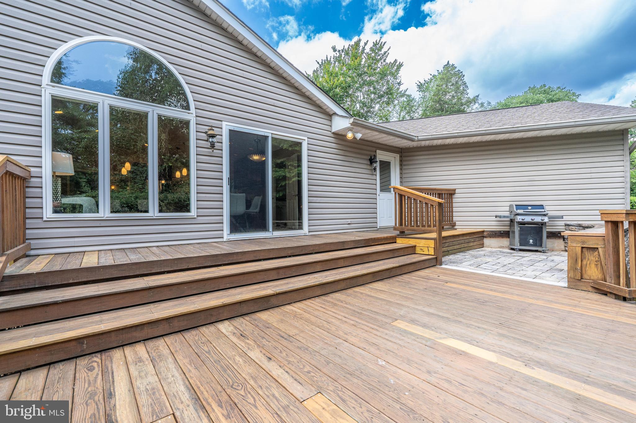 VALLEY BROOK - Residential