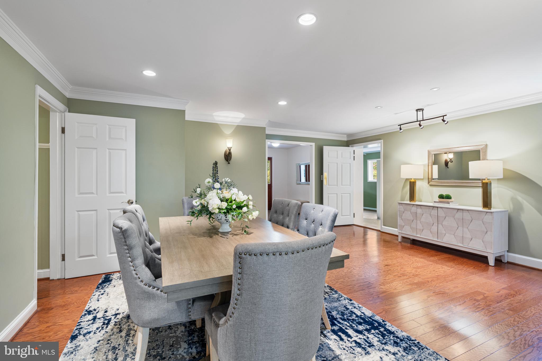 VALLEY BROOK - Residential