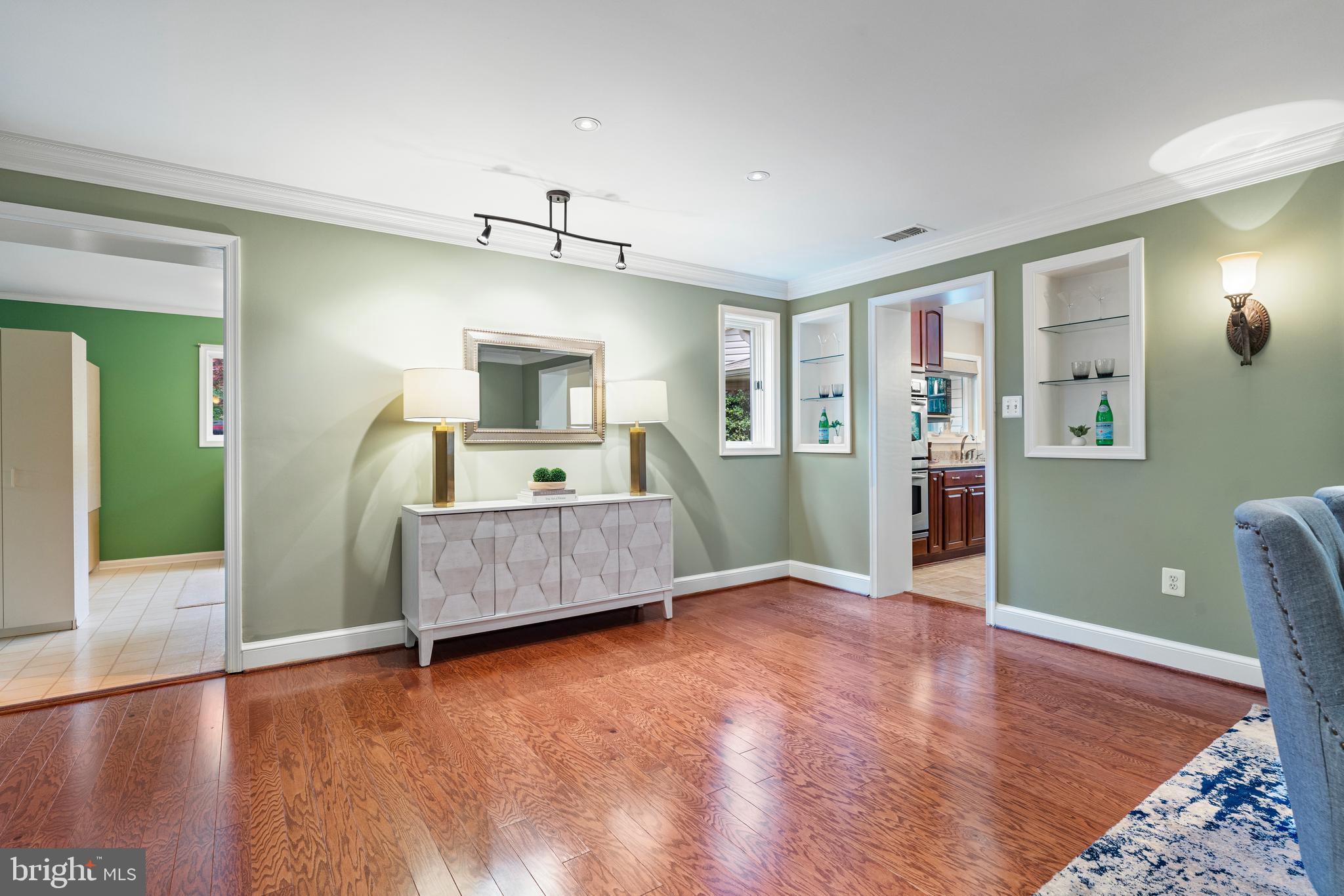 VALLEY BROOK - Residential