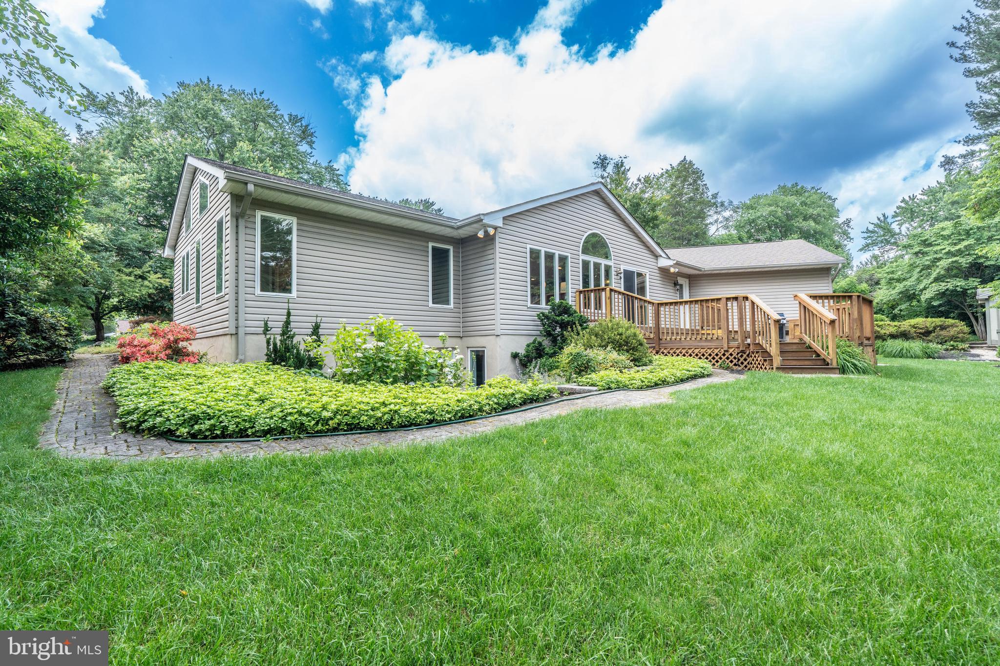 VALLEY BROOK - Residential