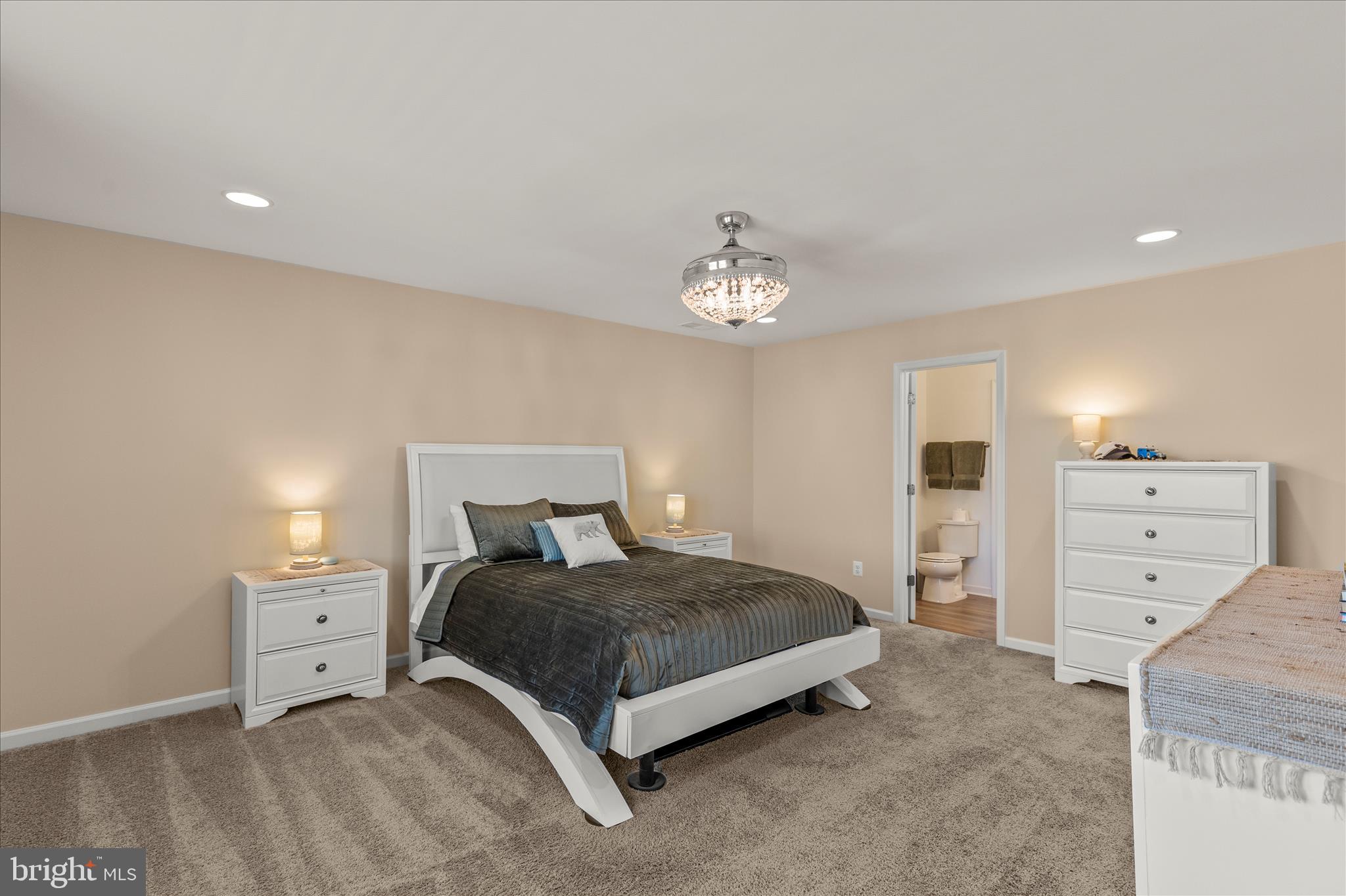 CHESTERFIELD - Residential