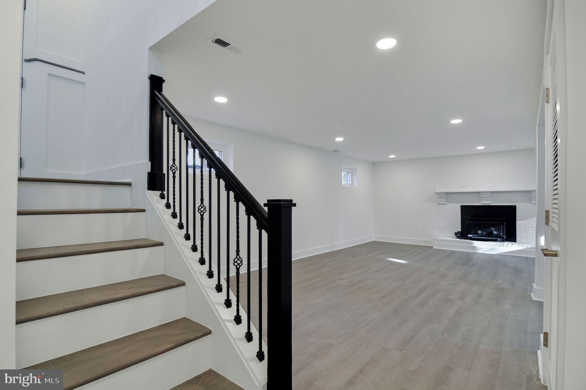 SPRING GROVE - Residential