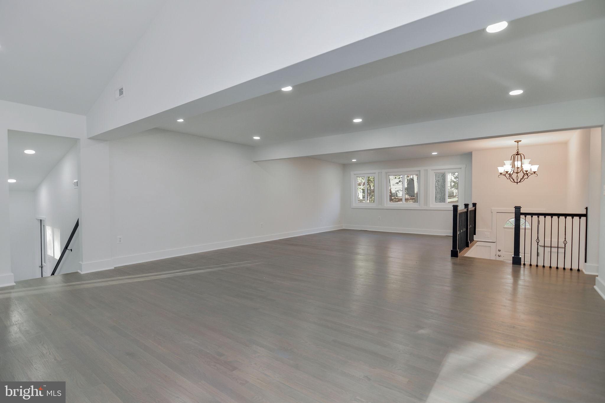 SPRING GROVE - Residential