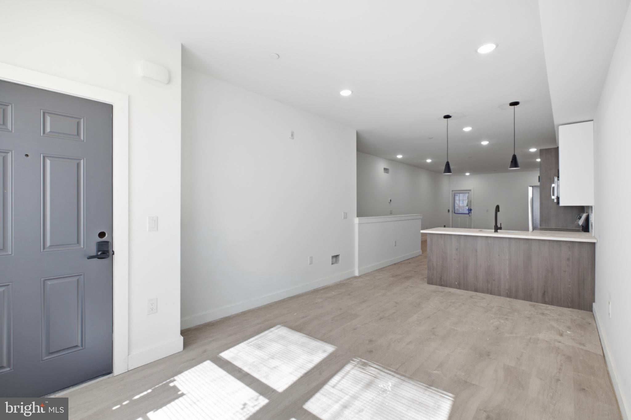 2330 N 16TH STREET 1