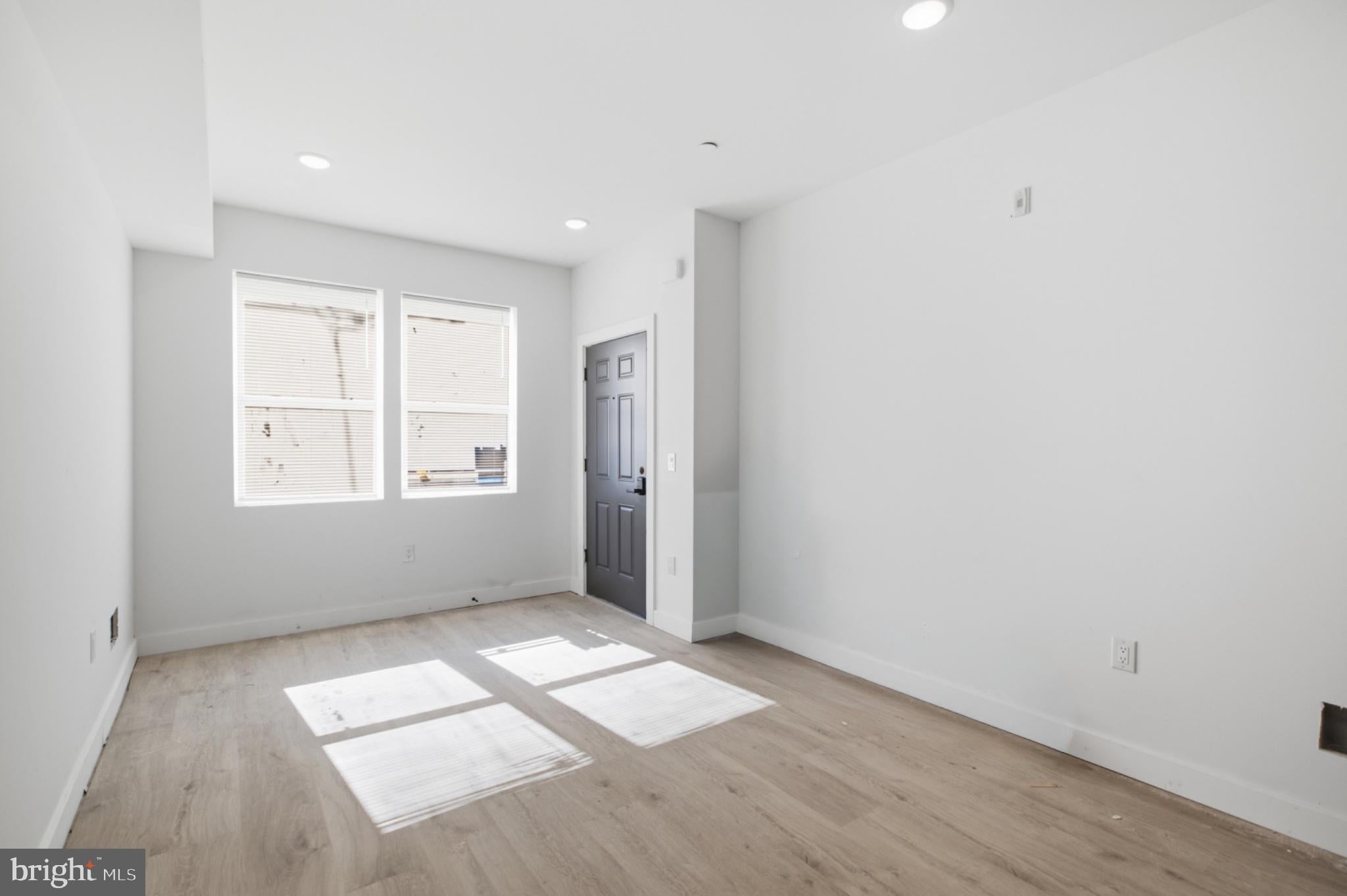2330 N 16TH STREET 1