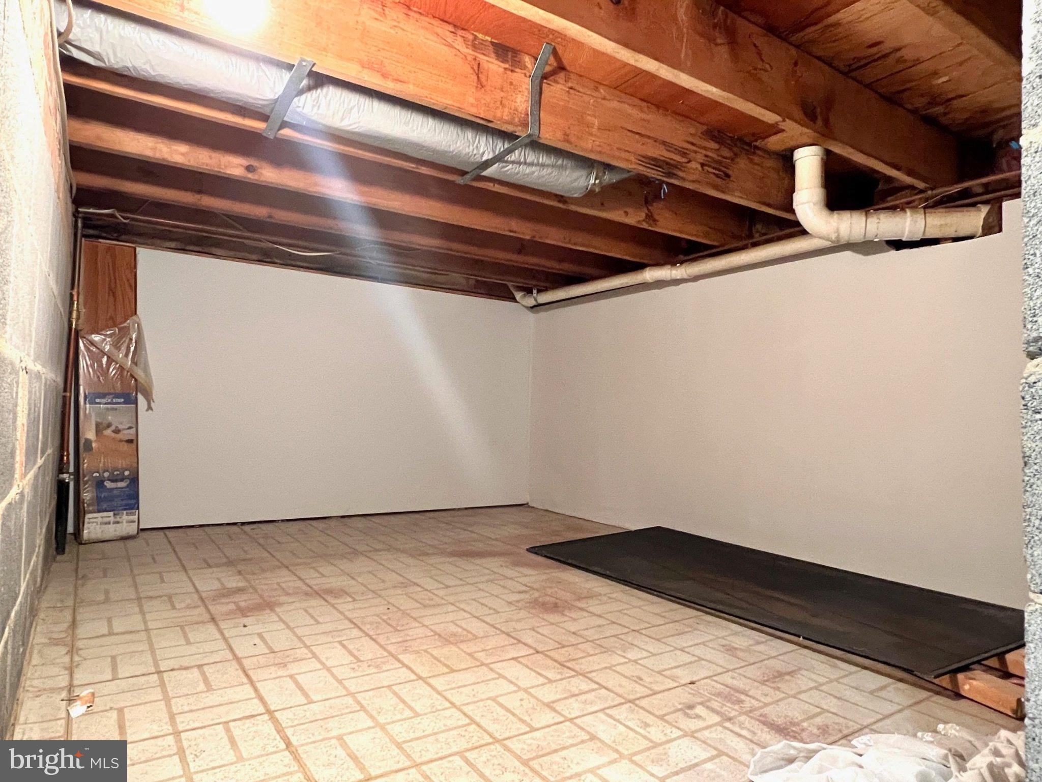 MCLEAN MEWS - Residential