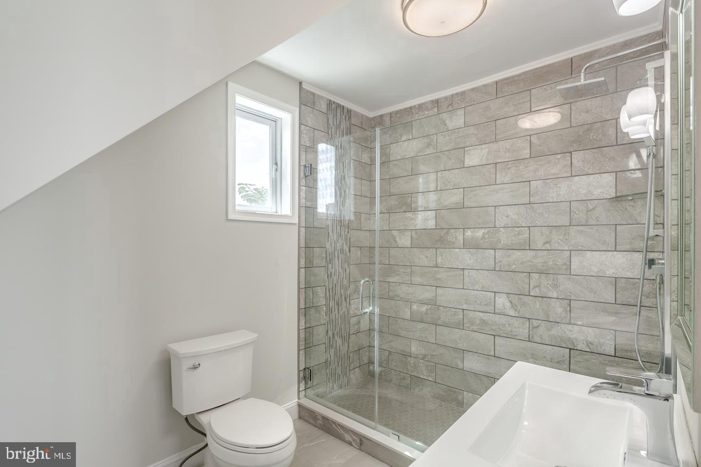 POINT BREEZE - Residential Lease