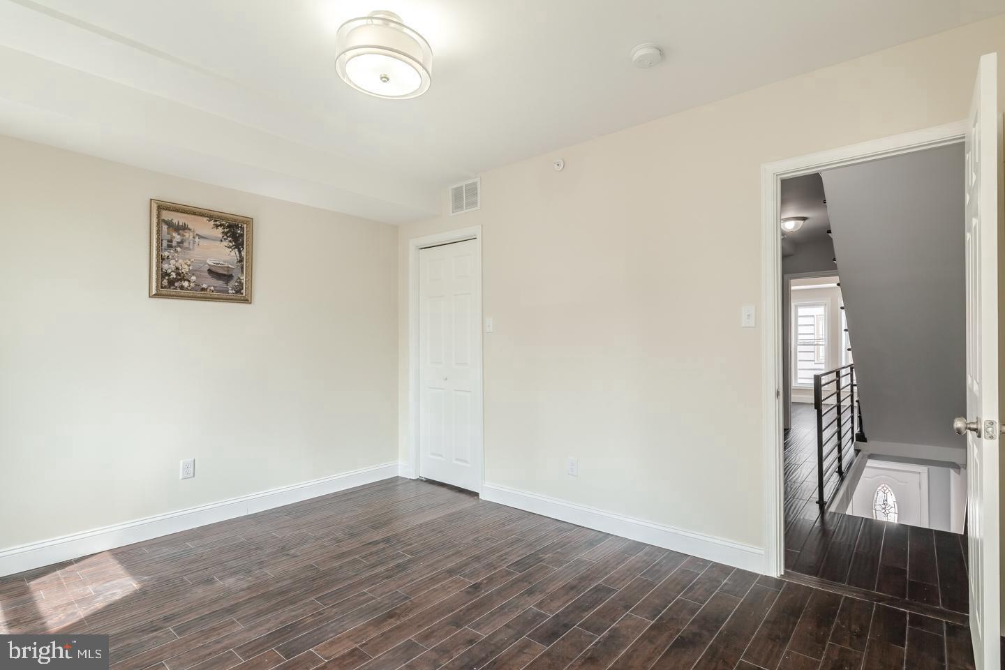 POINT BREEZE - Residential Lease