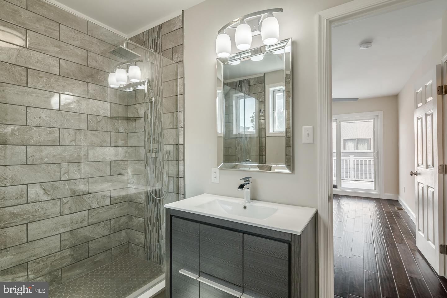 POINT BREEZE - Residential Lease