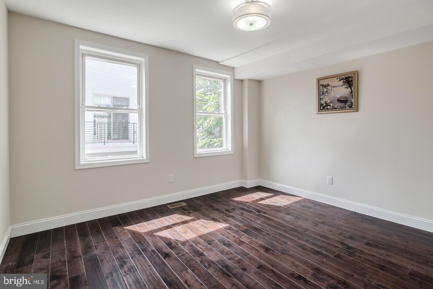 POINT BREEZE - Residential Lease