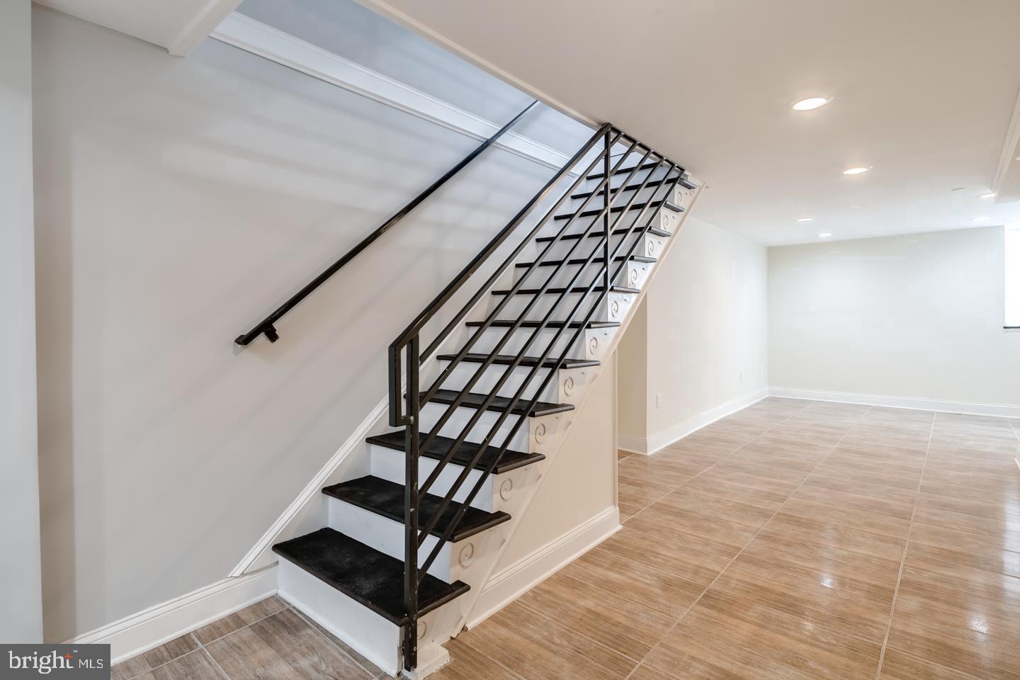 POINT BREEZE - Residential Lease