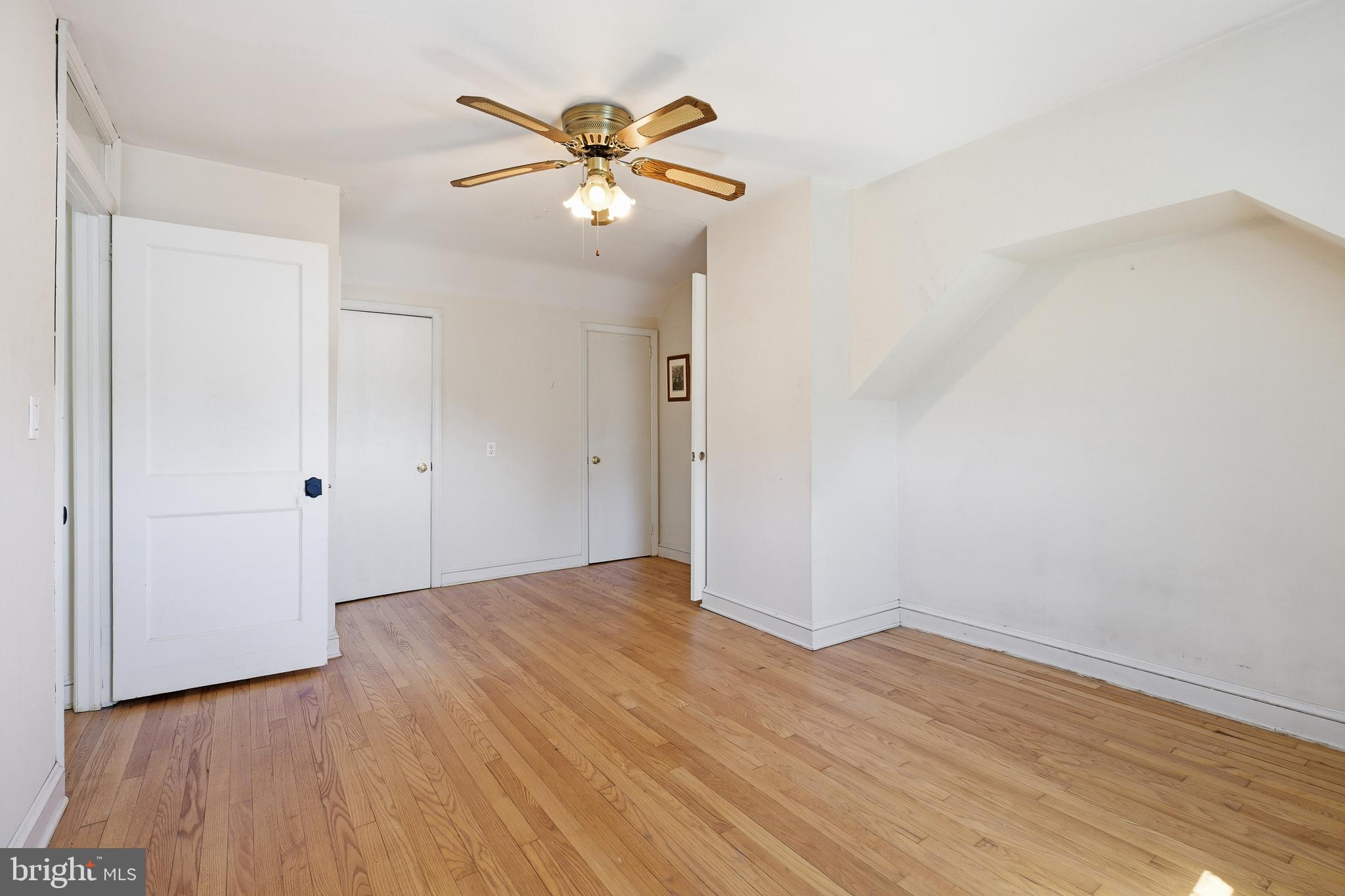 BLUE ROCK MANOR - Residential