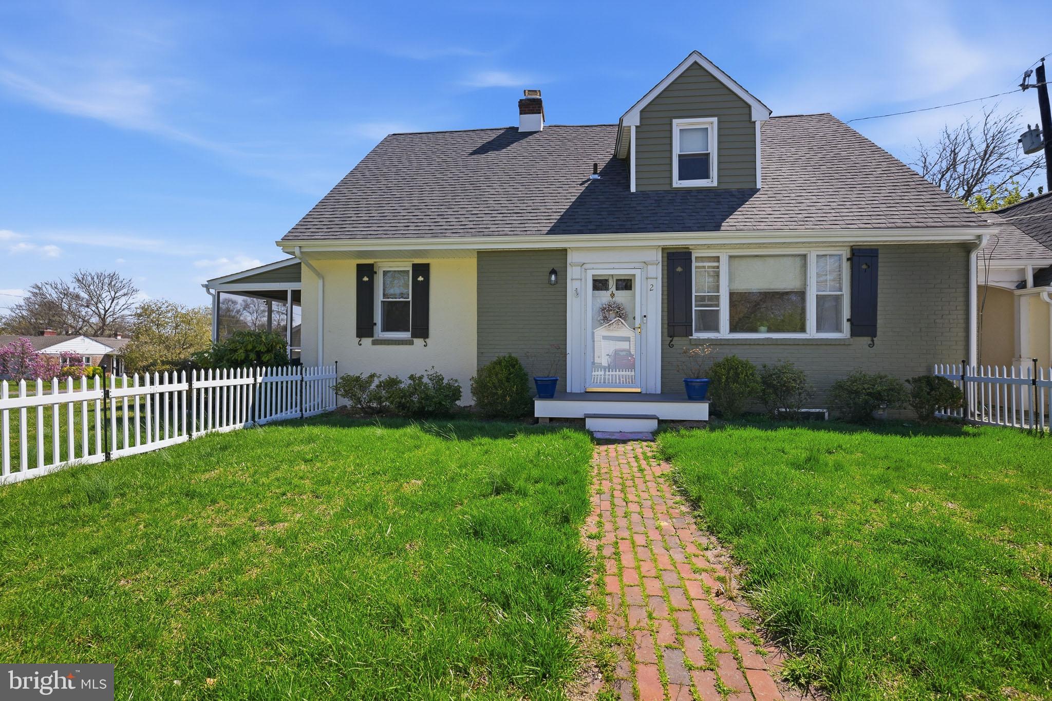 BLUE ROCK MANOR - Residential