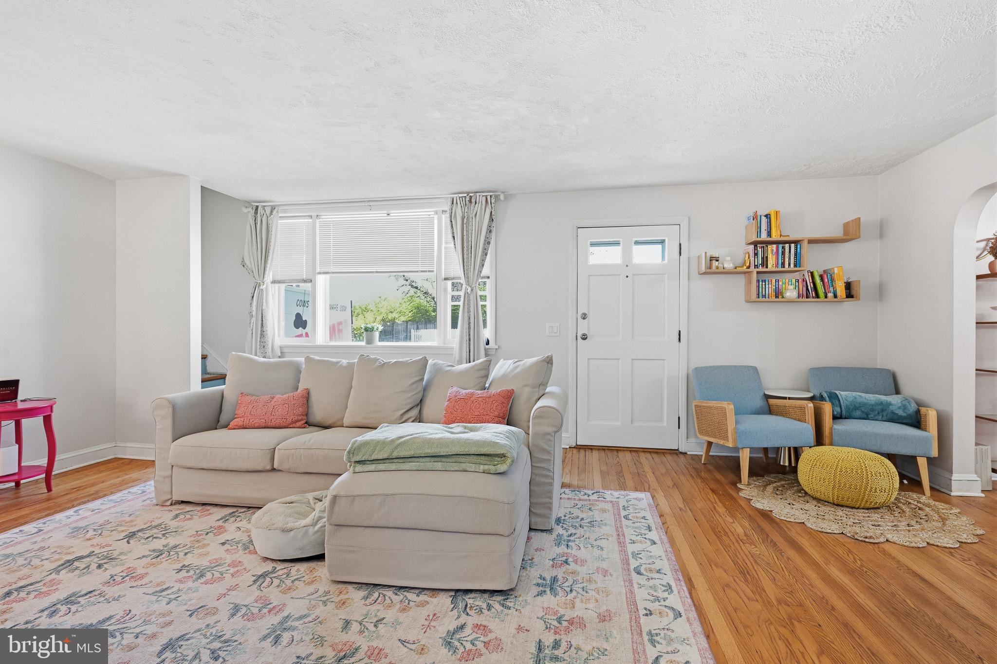 BLUE ROCK MANOR - Residential