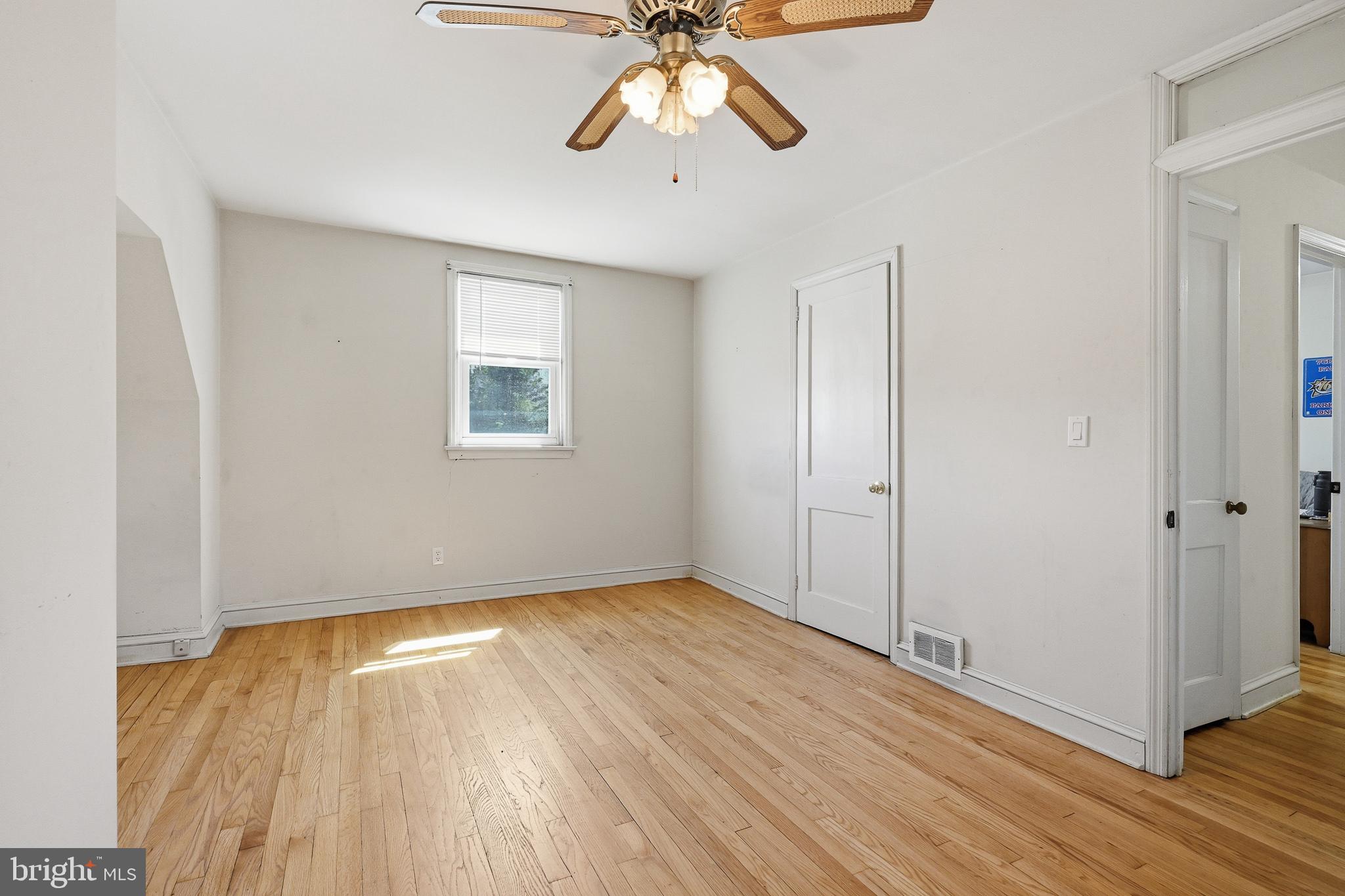 BLUE ROCK MANOR - Residential