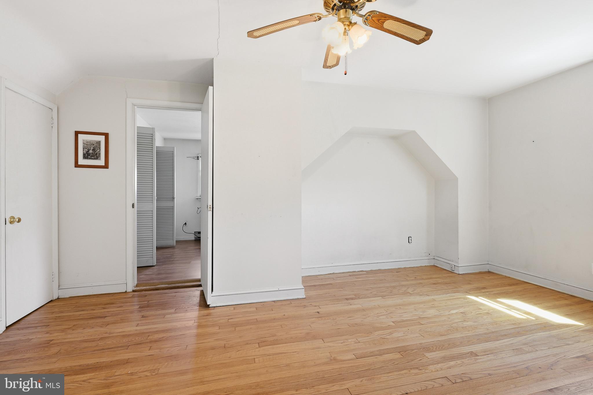 BLUE ROCK MANOR - Residential