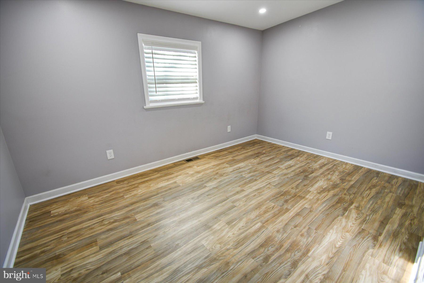 SWEDELAND - Residential Lease