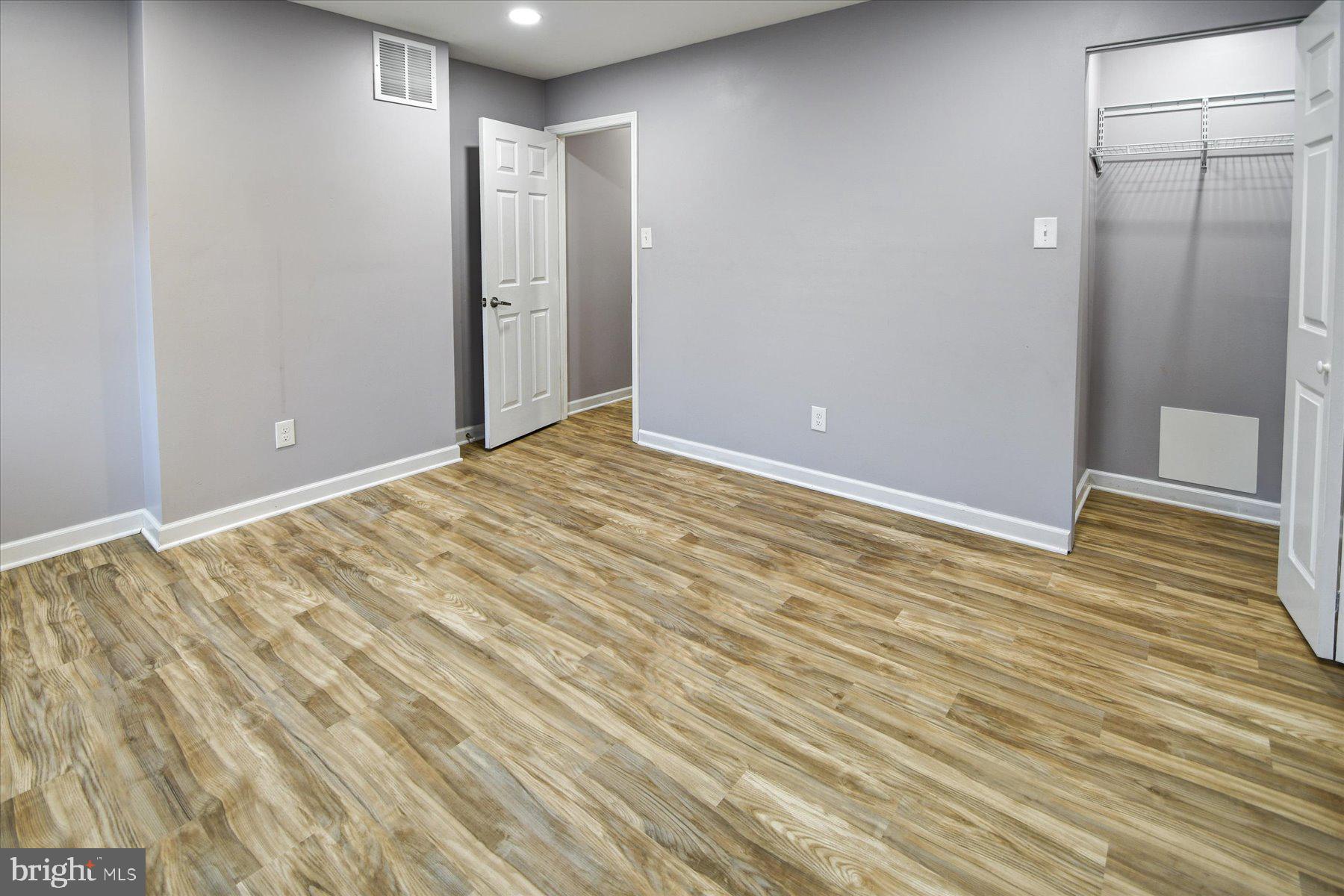 SWEDELAND - Residential Lease