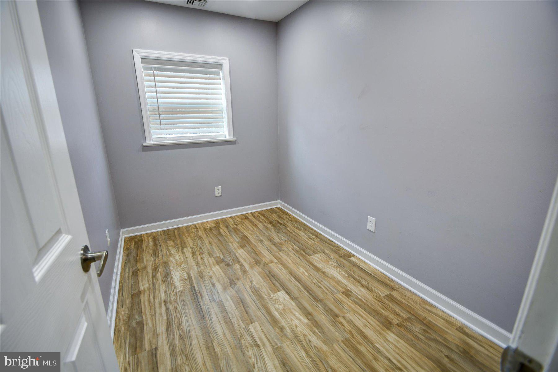 SWEDELAND - Residential Lease