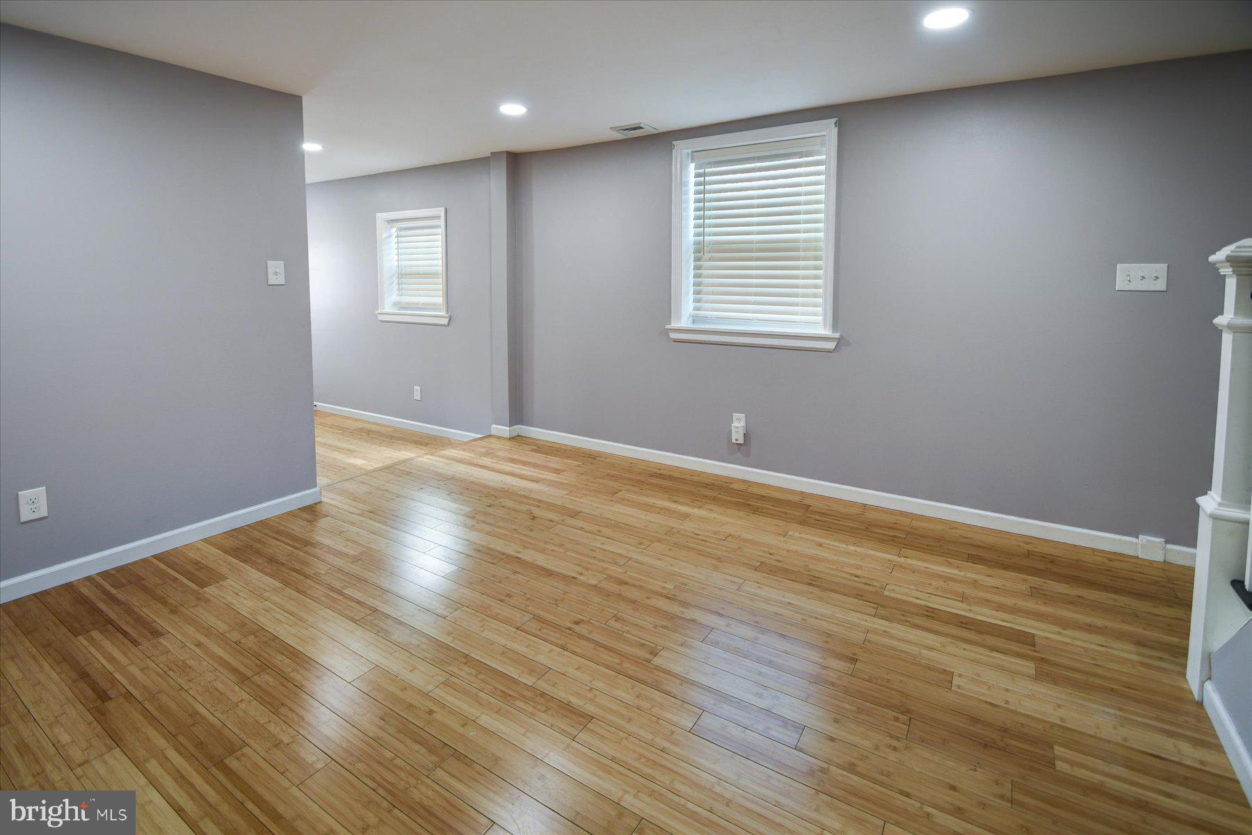 SWEDELAND - Residential Lease