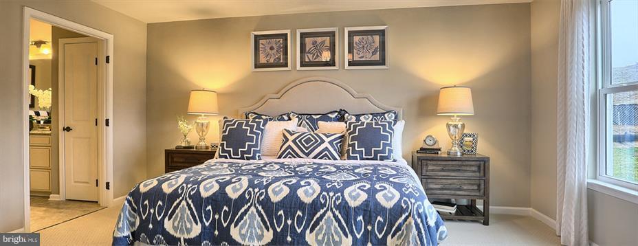 STRAY WINDS FARM - Residential