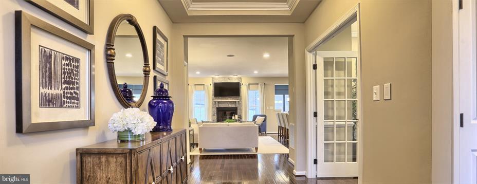 STRAY WINDS FARM - Residential