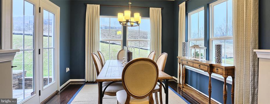 STRAY WINDS FARM - Residential