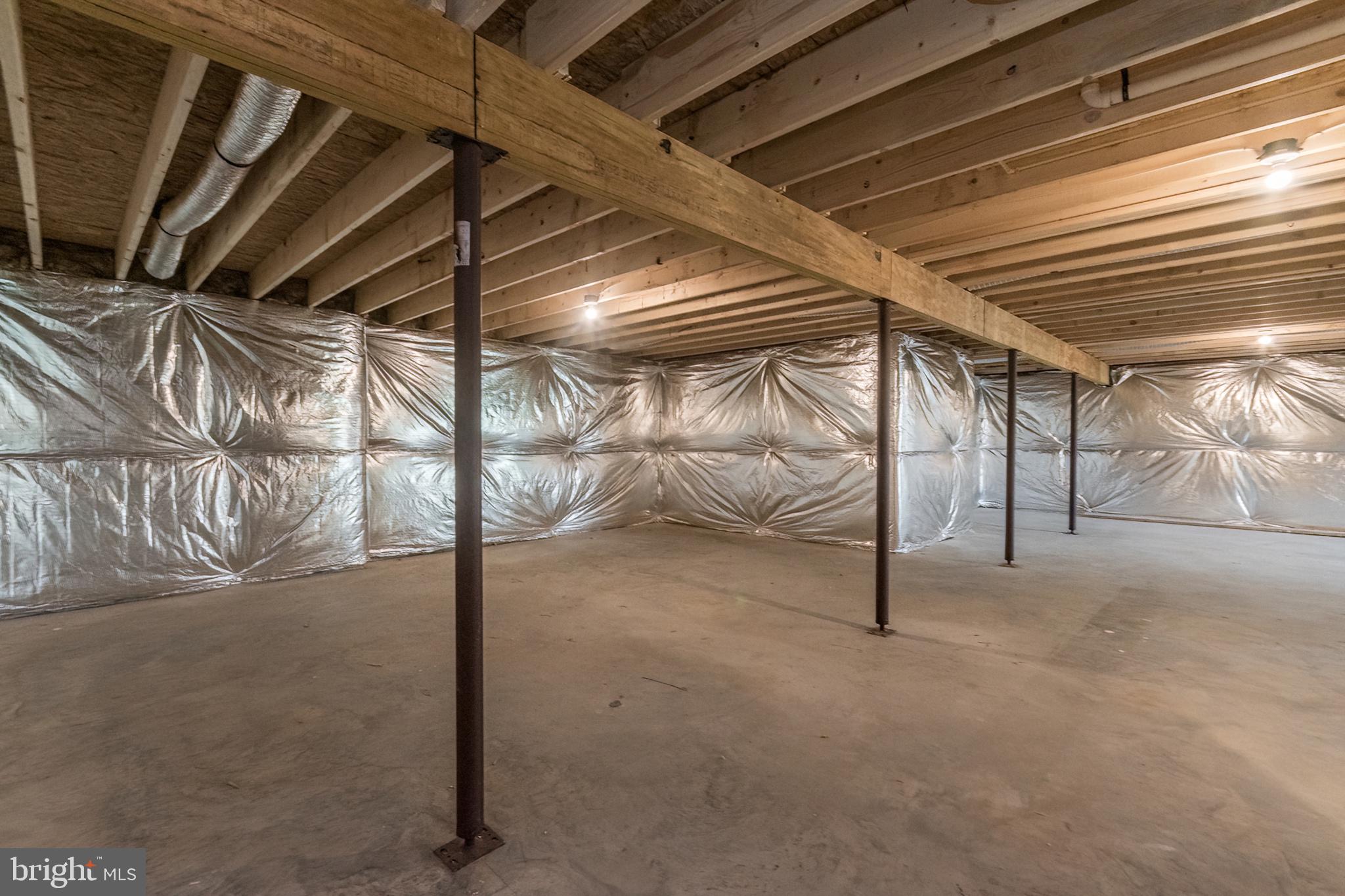 LAKE FOREST ESTATES - Residential