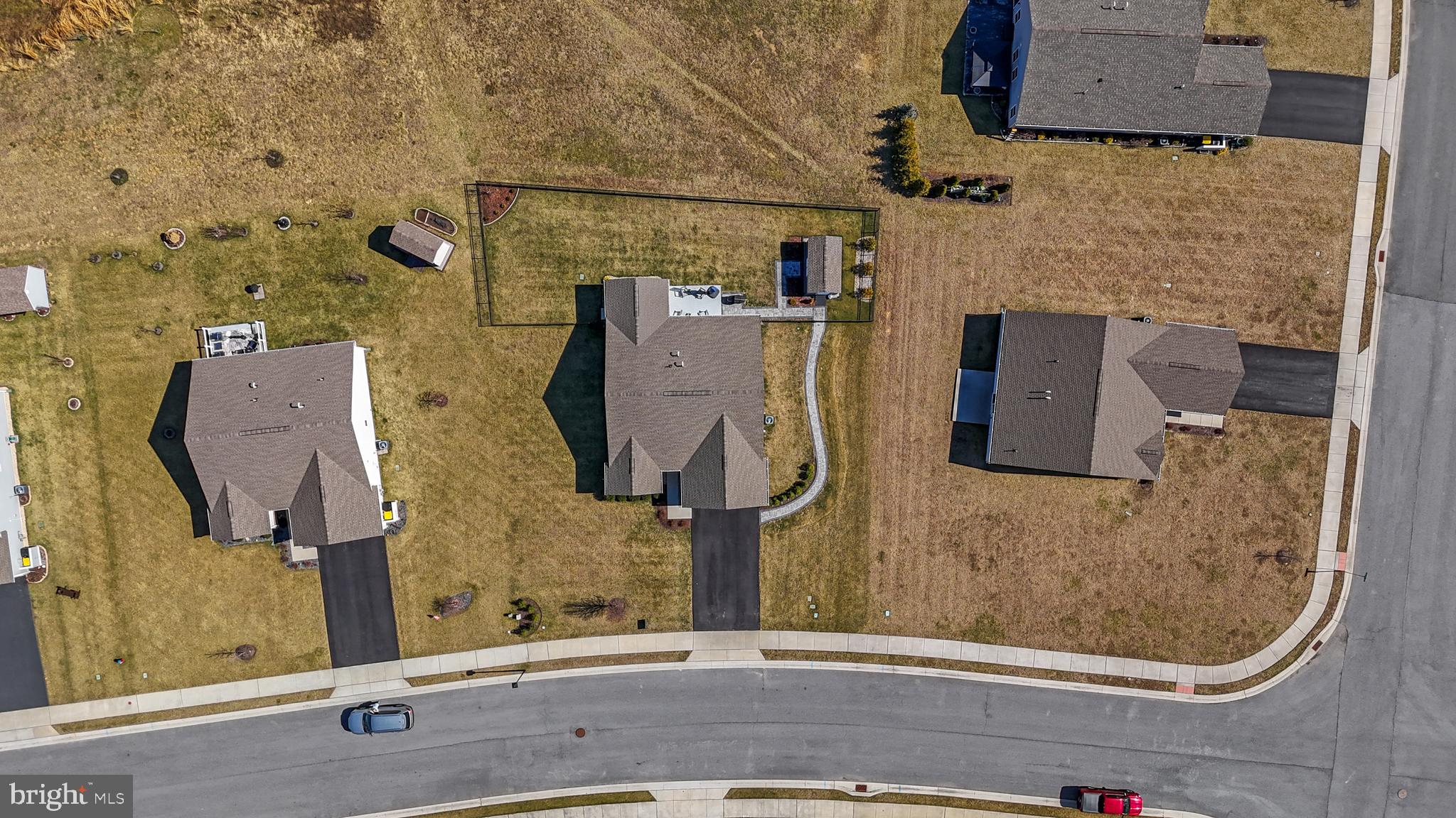 VERONA WOODS - Residential