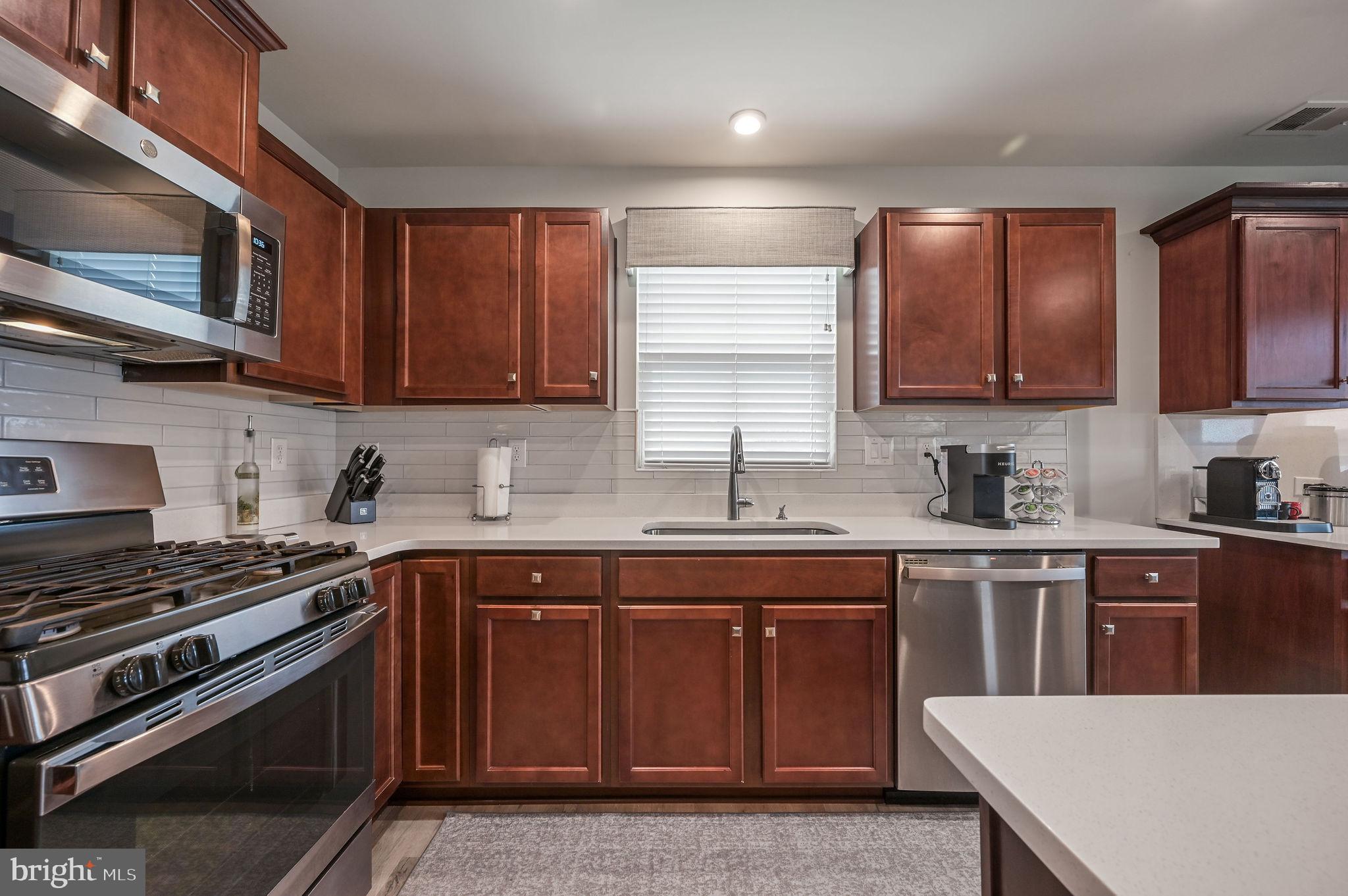 VERONA WOODS - Residential