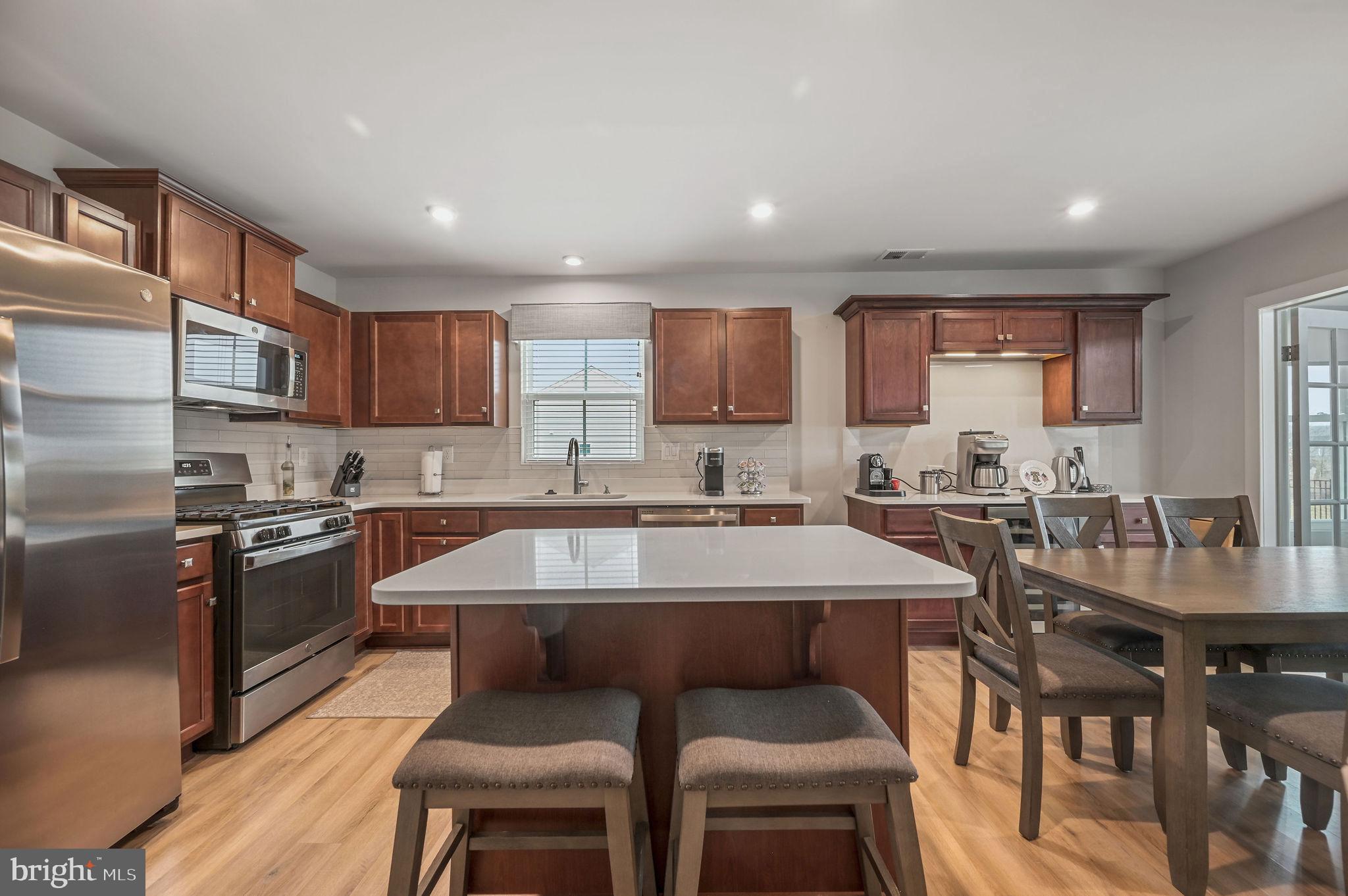 VERONA WOODS - Residential