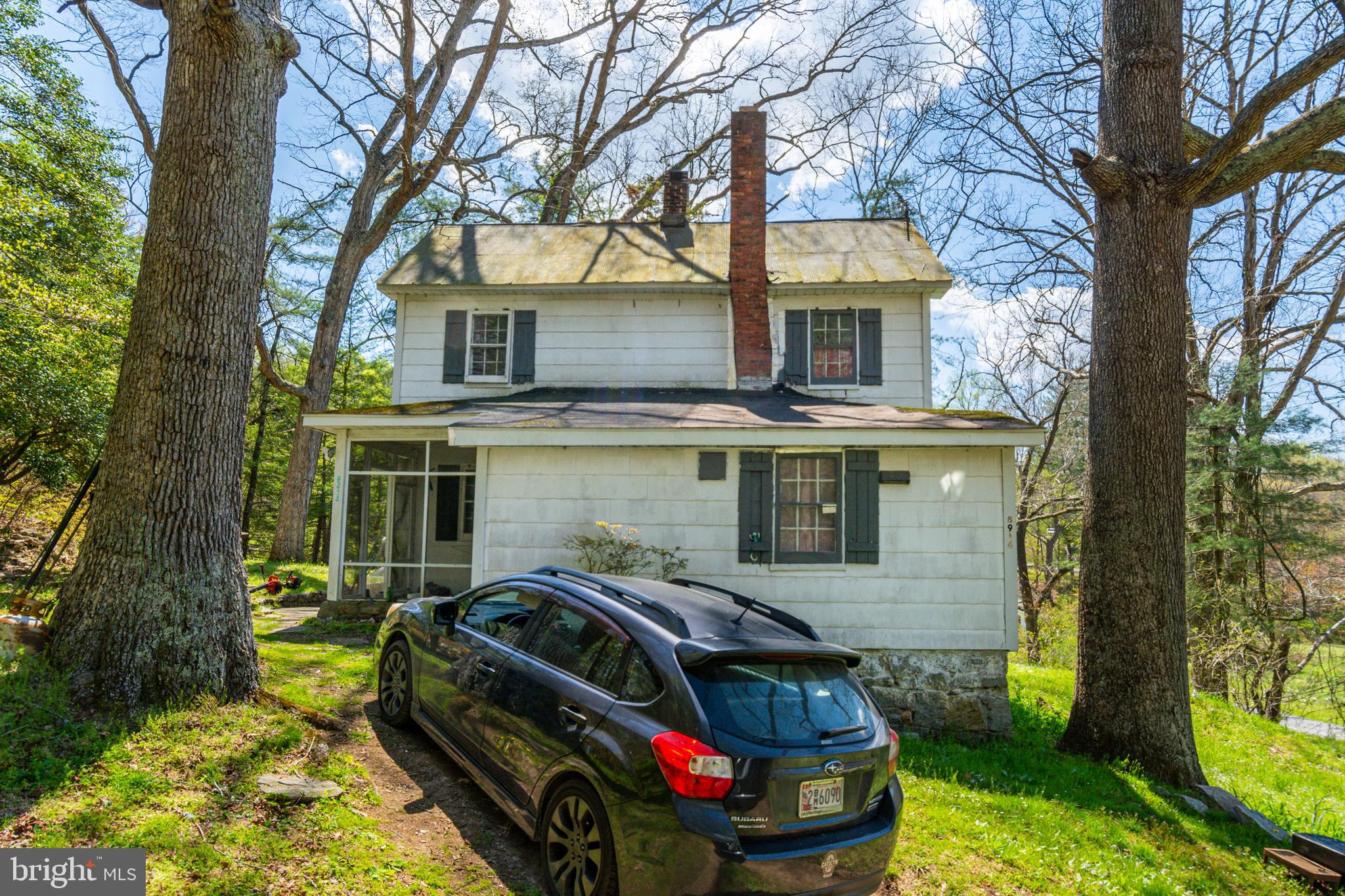 WINDSOR  MILL - Residential