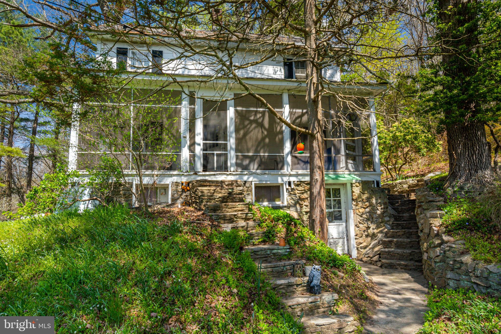 WINDSOR  MILL - Residential