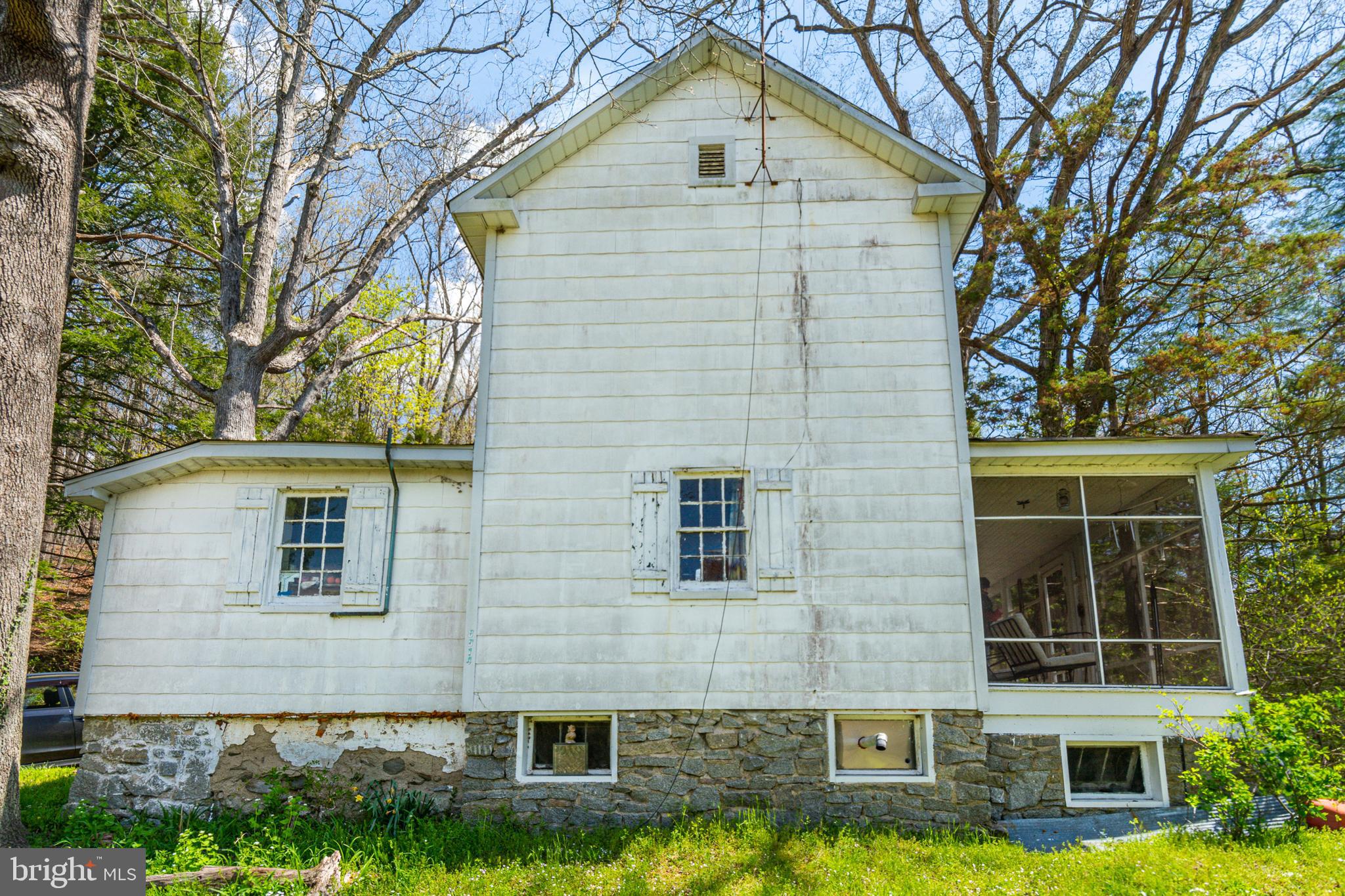 WINDSOR  MILL - Residential