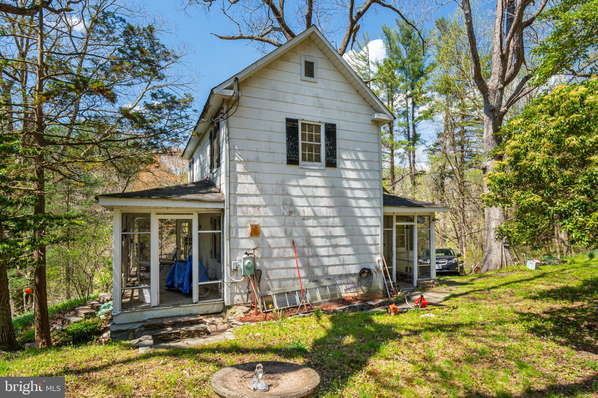 WINDSOR  MILL - Residential